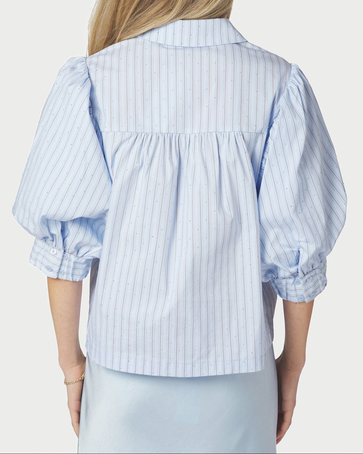 Etta Stripe Stone Skjorte Light Blue fra Neo Noir, blå kortærmet stribet skjorte