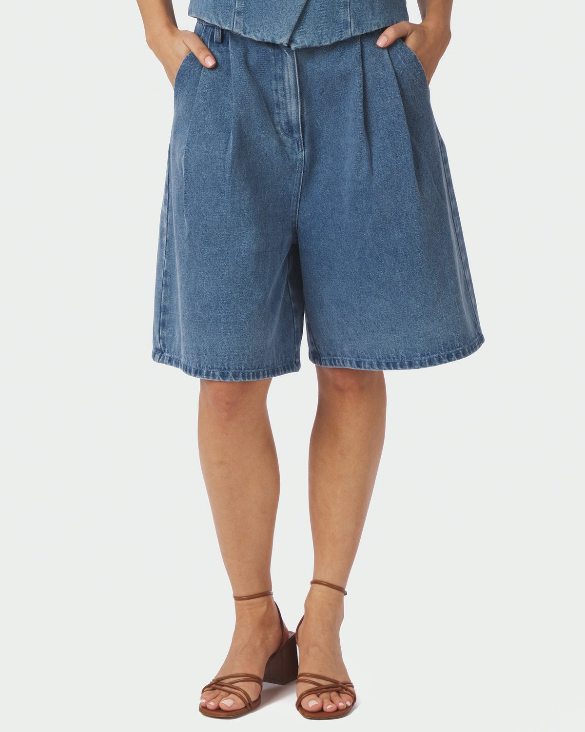 Rosel Denim Shorts Blue fra Neo Noir, blå lange shorts