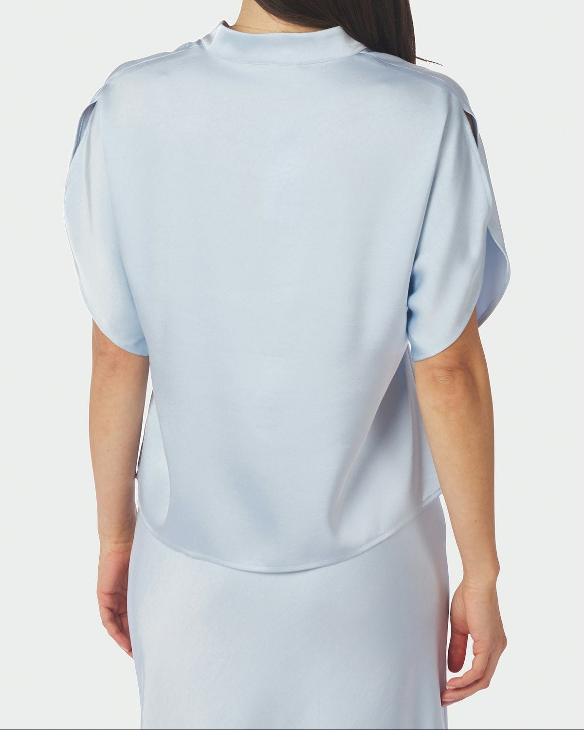 Anelle Heavy Sateen Bluse Light Blue fra Neo Noir, blå satinbluse