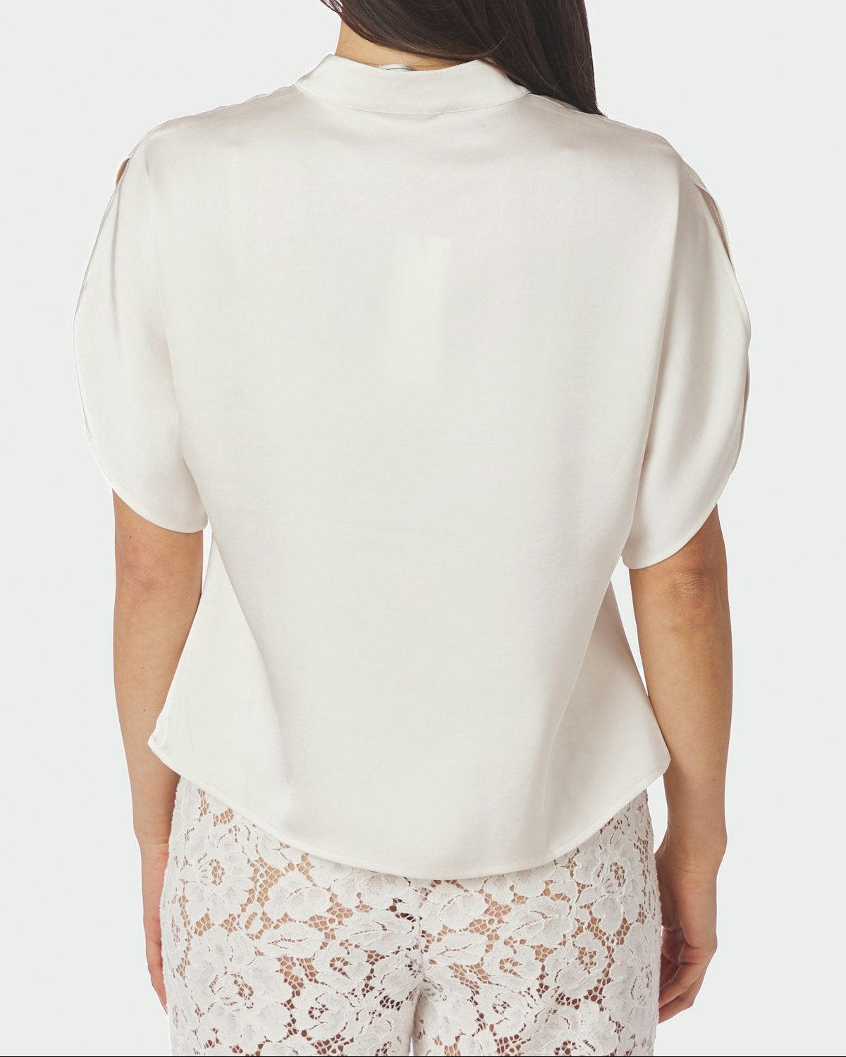 Anelle Heavy Sateen Blouse Pearl fra Neo Noir, beige satinbluse