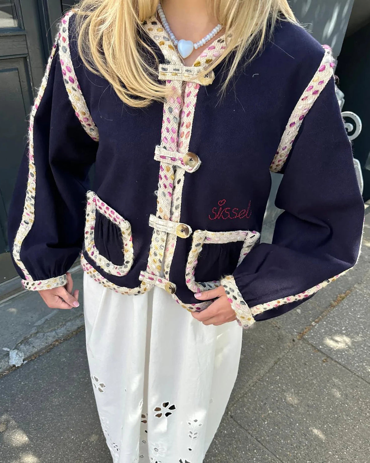 Sissel Edelbo Como Jakke Navy, blå broderet jakke